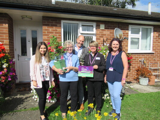 Jackie Tyers Best Container Winner Group Picture